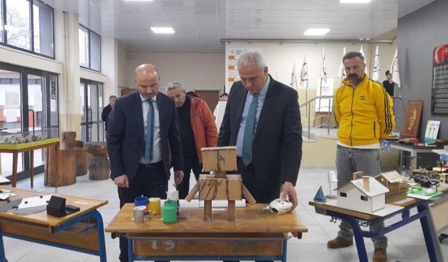 Ereğli'de, 'Okulum üretiyor, ülkem kazanıyor' sergisi