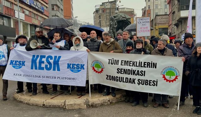 Madenci Anıtı'nda toplandılar: Geçinemiyoruz!