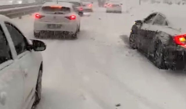 Tipi bastırdı: Delihakkı mevkinde sürücüler yolda kaldı