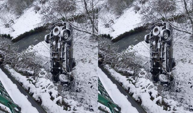 Kozlu’da otomobil dereye uçtu