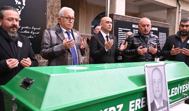 Sertan Ocakcı için belediye önünde tören düzenlendi