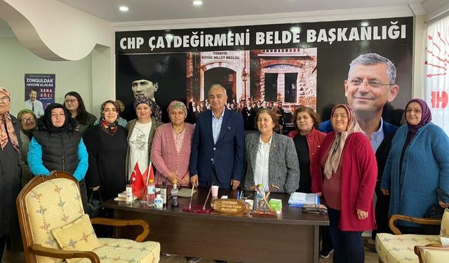 CHP'de şok!.. Belde yönetimi komple istifa etti...