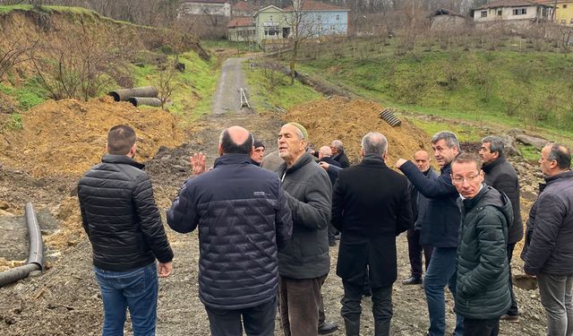 Milletvekili Bozkurt, heyelan bölgesinde...