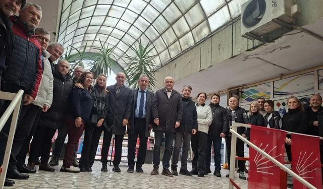 Özden ve ekibinden Devrek CHP'ye ziyaret