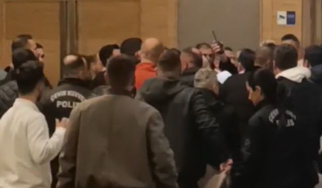 Kongrede ortalık bir anda karıştı