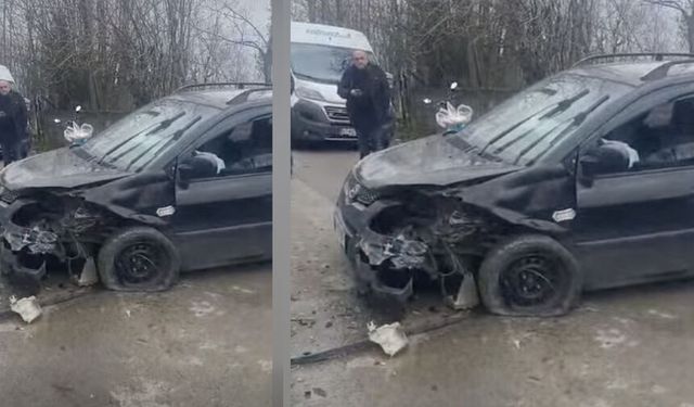 Araçlar kafa kafaya çarpıştılar: 4 yaralı