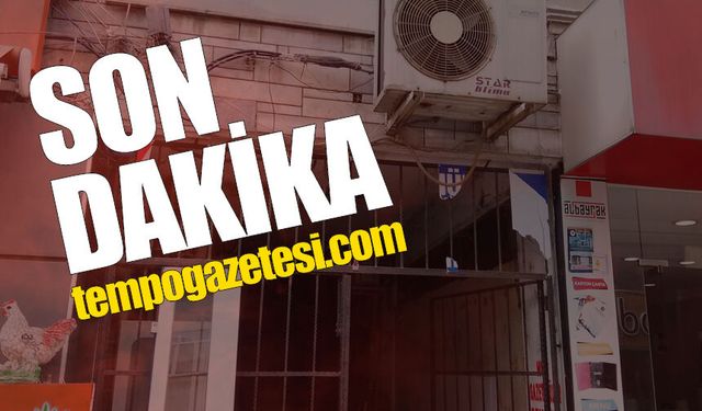 Devrek’te Siyasi Parti tabelasına saldırı: Afişler ateşe verildi