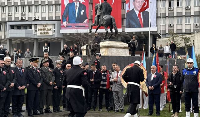 Zonguldak'ta Şehitler Anıtı önünde anma töreni düzenlendi