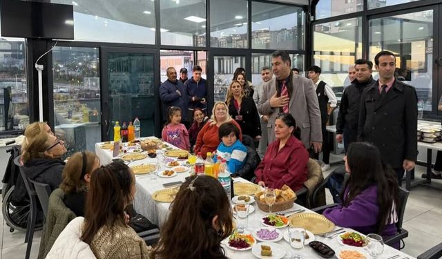 Roman vatandaşlarla Ramazan Sofrası'nda gönül buluşması