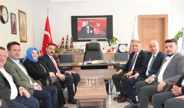 AK Parti heyetinden Meclis Başkanı Necdet Karaveli'ye ziyaret