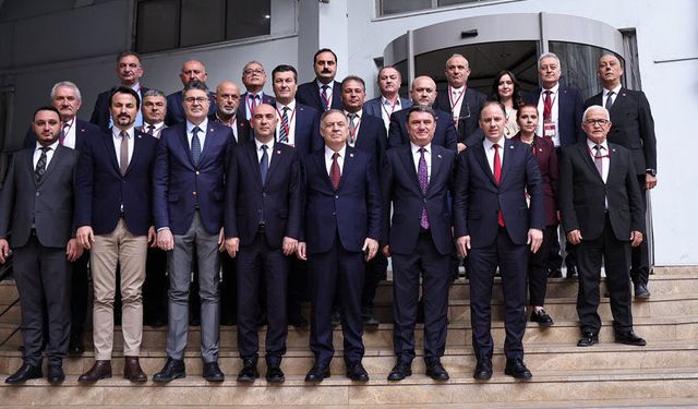 CHP’li Genel Başkan yardımcılarından Zonguldak Belediyesi'ne ziyaret