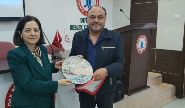 İbrahim Tığ, Devrek Meslek Yüksek Okulu öğrencileriyle buluştu