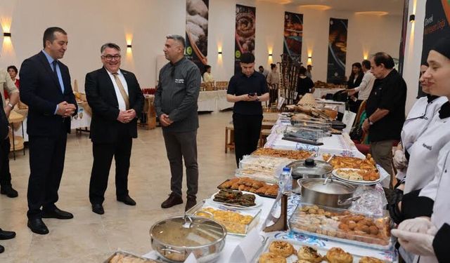 Rektör Özölçer, "GastroFest Devrek Anadolu’nun hikâyesi" festivali'ne katıldı