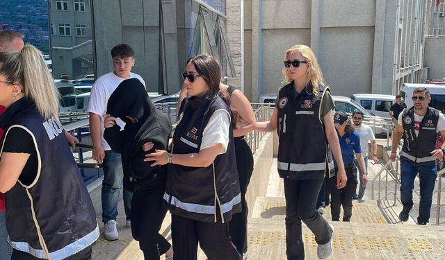 Zonguldak'ta rüşvetle kürtaj iddiasında 17 şüpheliden 8'i adliyede