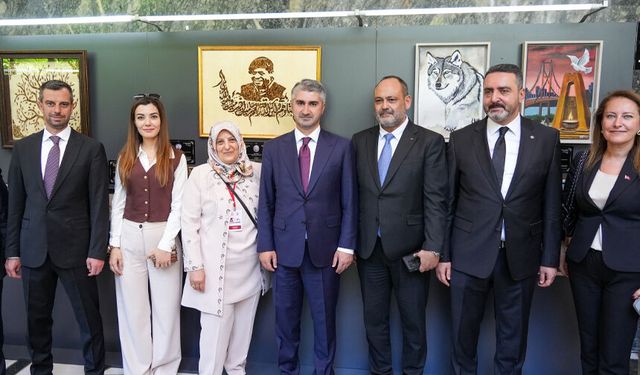 Erdemir’den Şehit Yakınları ve Gazileri sanatla buluşturan projeye anlamlı katkı