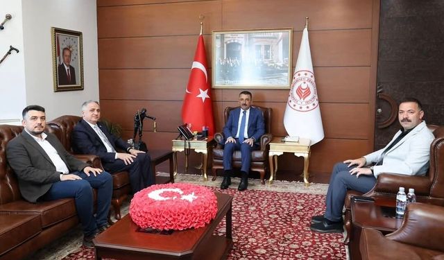 Saffet Bozkurt, Vali Hacıbektaşoğlu'nu ziyaret