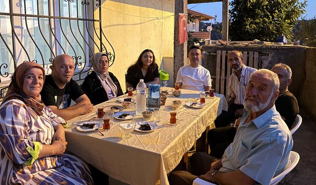 AK Parti Merkez İlçe Başkanı Köroğlu'ndan Baştarla Mahallesi'ne ziyaret