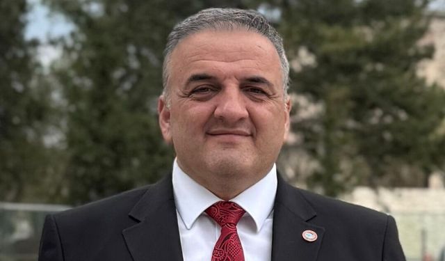 Ziya Öncan, gazetecileri kutladı