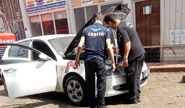 Seyir halindeki araç yandı