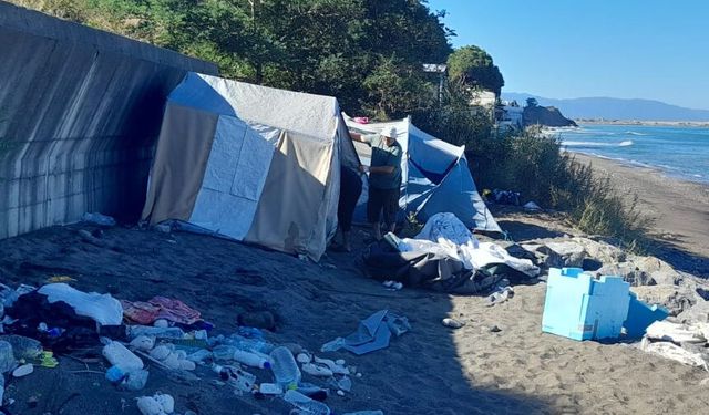 Merve altı plajı’nda çadır ve baraka işgalleri kaldırıldı