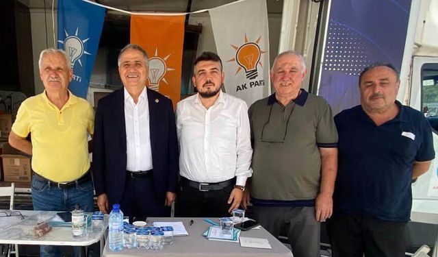 Saffet Bozkurt'tan üye standına ziyaret