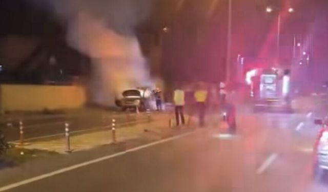 Ereğli-Gülüç yolunda otomobil alevlere teslim oldu