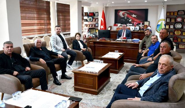 Alaplı Belediye Başkanı Nuri Tekin ve 9 meclis üyesi CHP'den istifa etti