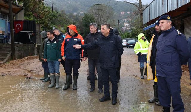 Vali Hacıbektaşoğlu selden etkilenen Çaydamar’da incelemelerde bulundu