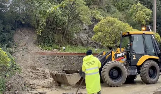 Zonguldak Otobüs Terminali yanında heyelan!