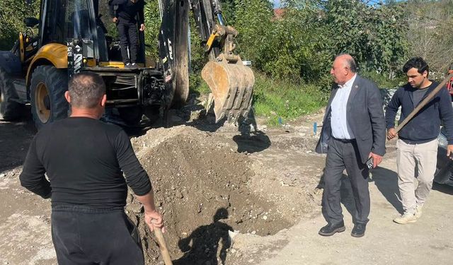 Gökçebey’de yol çalışmaları sürüyor
