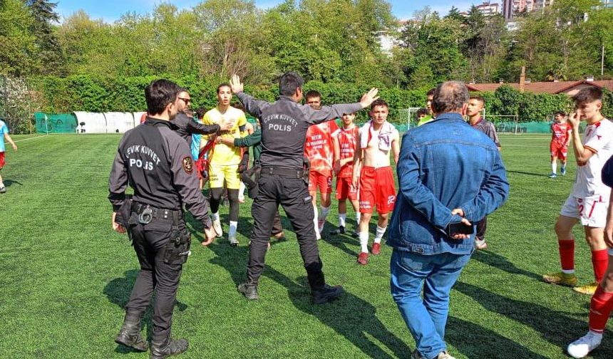 U-16 Türkiye Şampiyonası’nda maç sonrası sahada gergin anlar