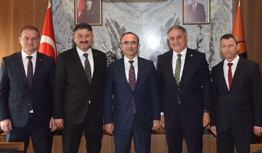 Bozkurt, yeni seçilen Belediye Başkanları ile önemli ziyaretlerde bulundu...