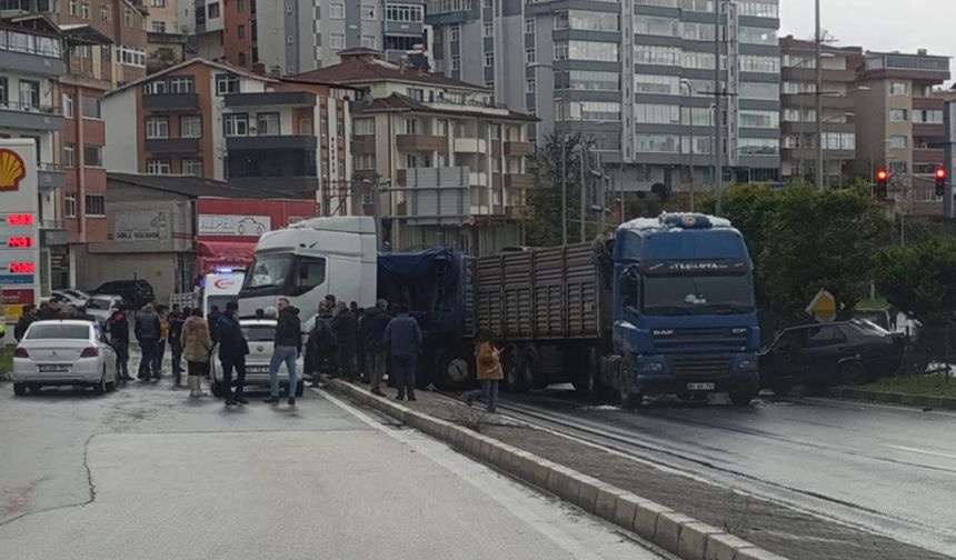 Alaplı'da zincirleme kaza