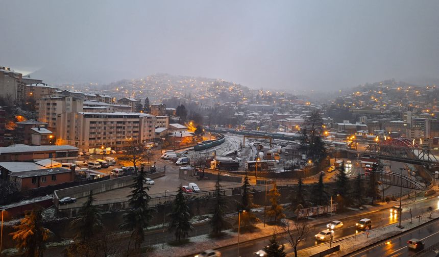 Zonguldak Merkez İlçede kar manzarası