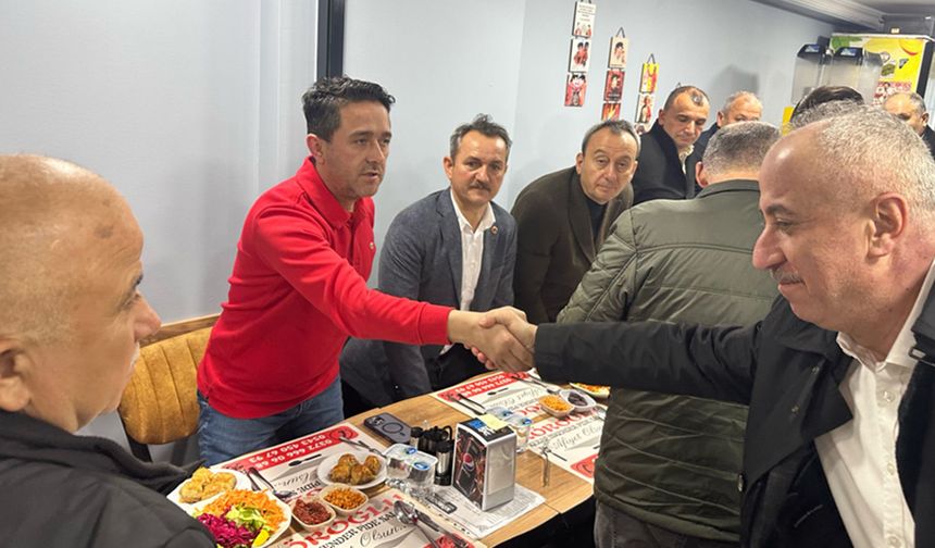 Köy muhtarlarıyla iftarını açan Sezer Köroğlu, talepleri dinledi
