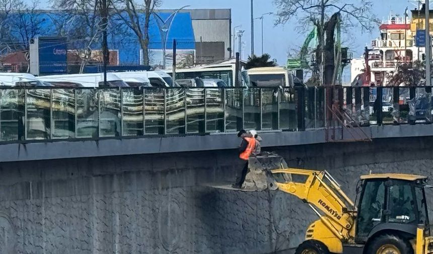 Acılık Deresi'nde sona gelinde: Cam korkuluklar takılıyor
