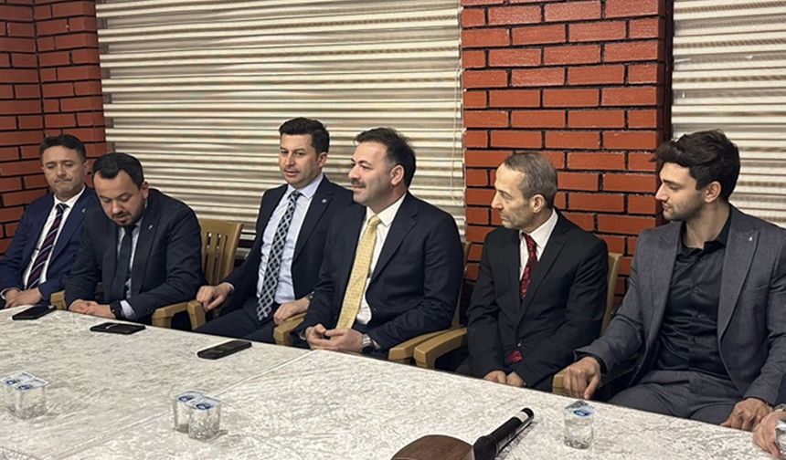 AK Parti, Kilimli’de gençlerle buluştu…