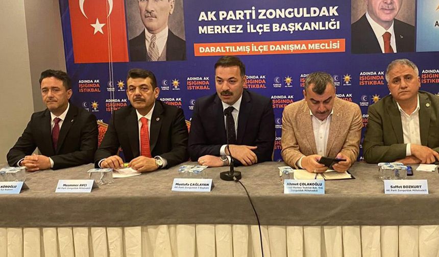 AK Parti'de Daraltılmış Danışma Meclisi gerçekleştirildi