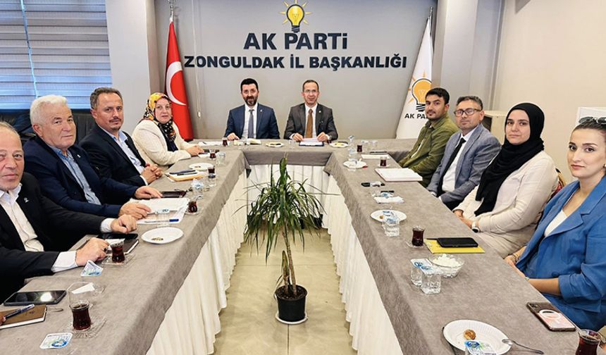 Genel Merkez Yöneticisinden AK Parti teşkilatına ziyaret