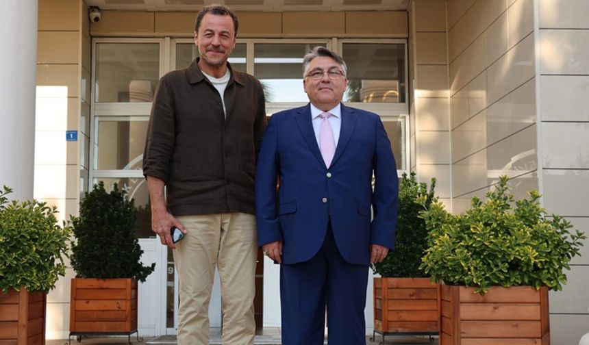 Ünlü oyuncu Yetkin Dikinciler Zonguldak’a geldi