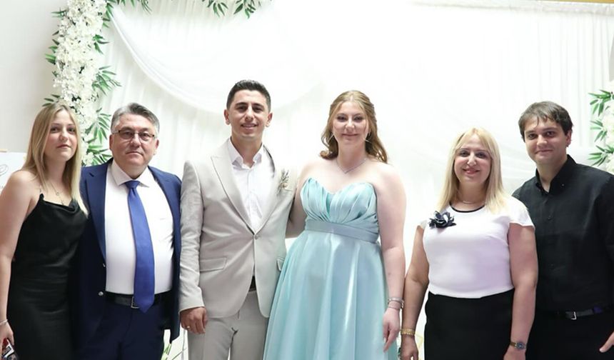 Rektör Özölçer, yeğenini nişanladı