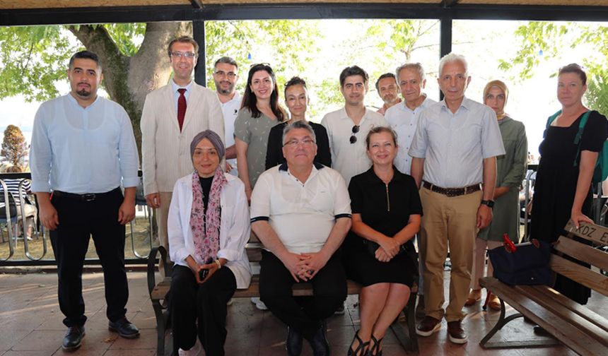 Cumhurbaşkanı Başdanışmanı Saadet Oruç’tan BEUN tanıtım standına ziyaret