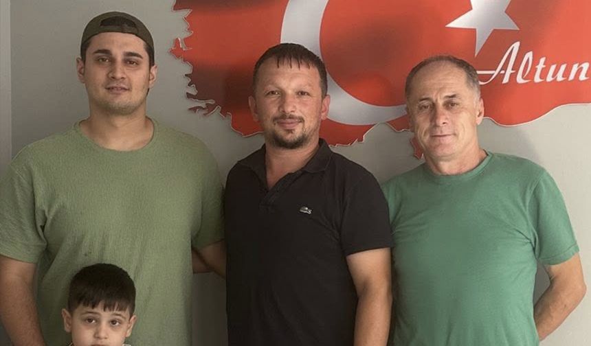 MasterChef yarışmacısı Devrekli Hakan Altunbaş, memleketinde ilgi gördü
