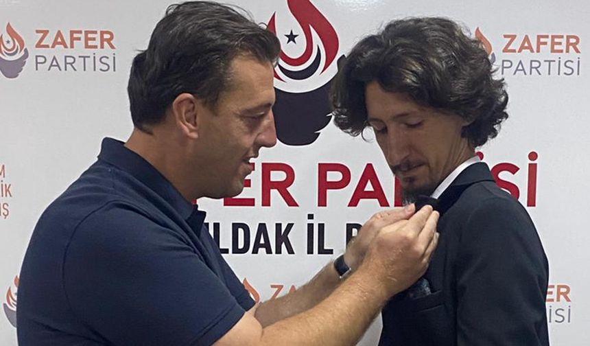 Farklı partiden istifa eden 50 genç Zafer Partili oldu