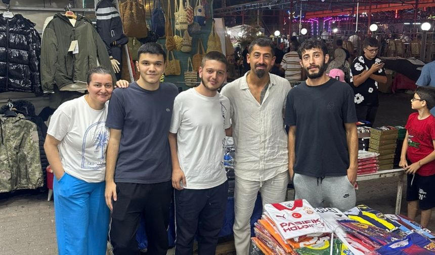 Ünlü futbolcu memleketinde ilgiyle karşılandı