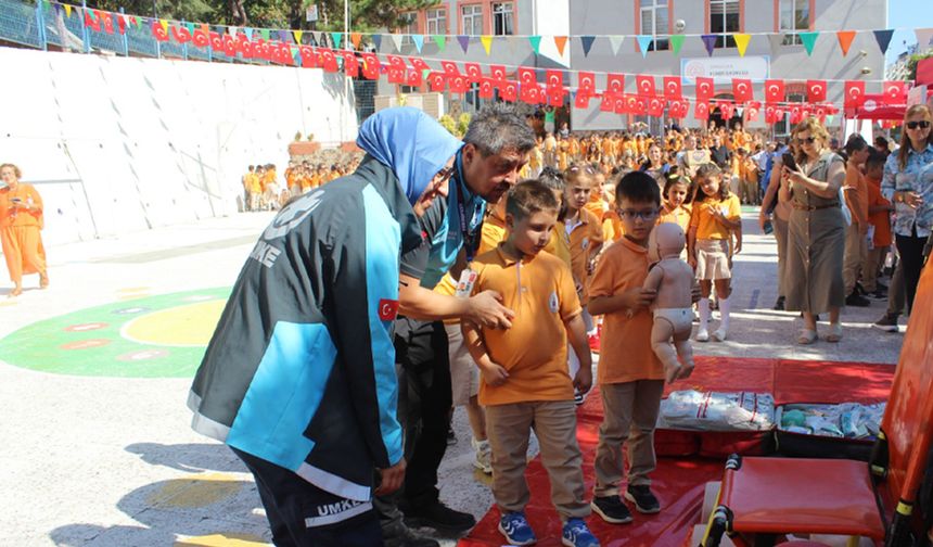 Minik öğrenciler sağlık elçisi oldu