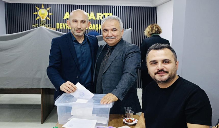 AK Parti Devrek İlçe temayül yoklaması yapıldı: 3 aday yarıştı