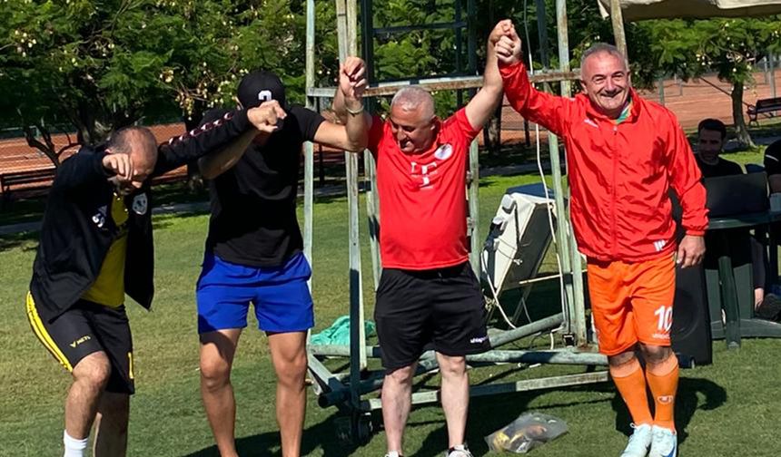 Turgut Tanyıldız Masterler Gol Olup Yağdı!