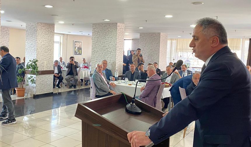 Protokol, muhtarlarla kahvaltı buluştu