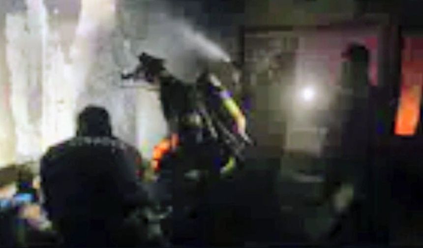 Soğukkanlı komşu felaketi önledi. TOKİ Konutlarında korkutan yangın!